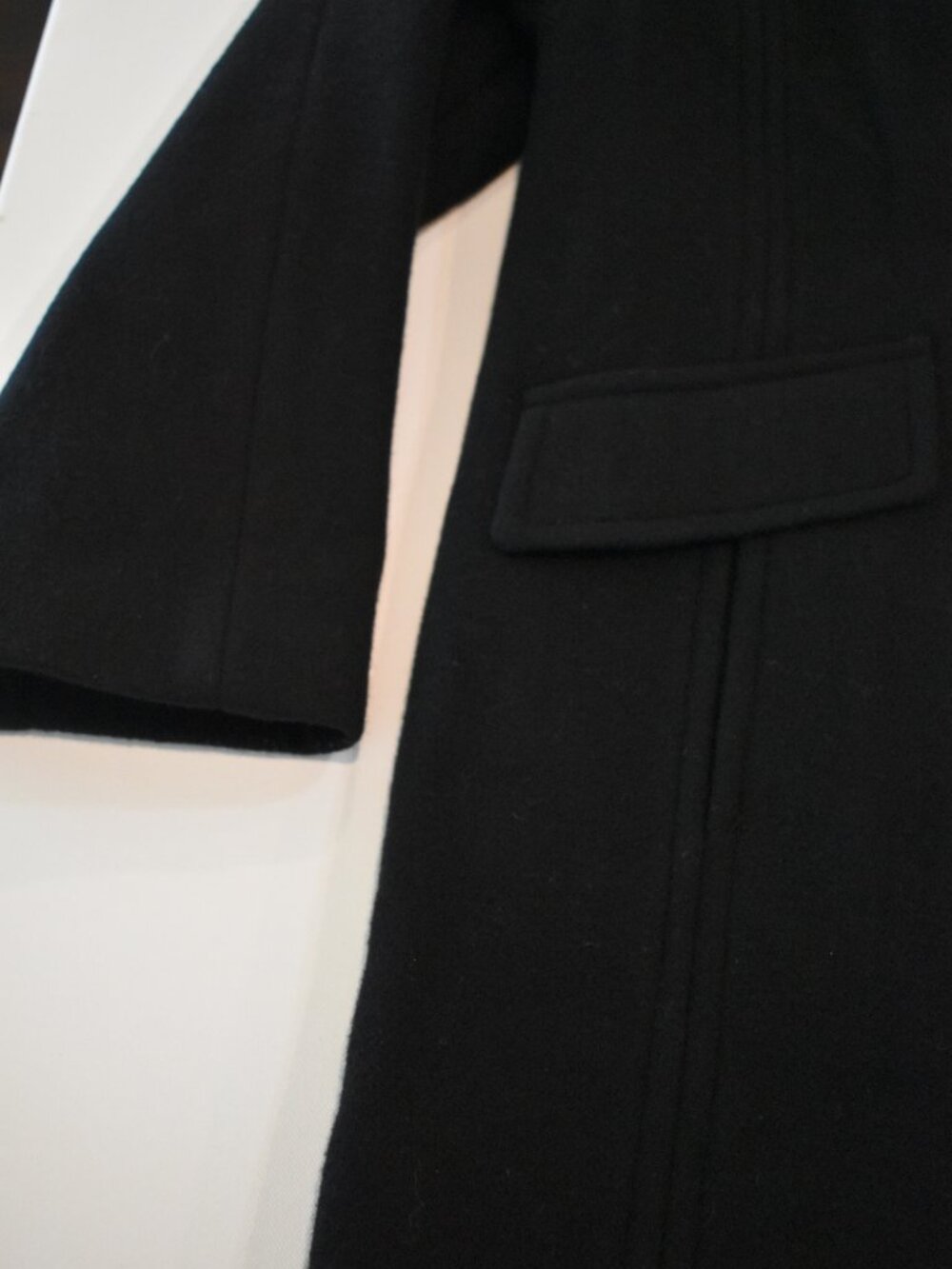 East 5th Women's Black Wool Blend Peacoat Jacket Petite Medium Classic Button - Picture 2 of 7